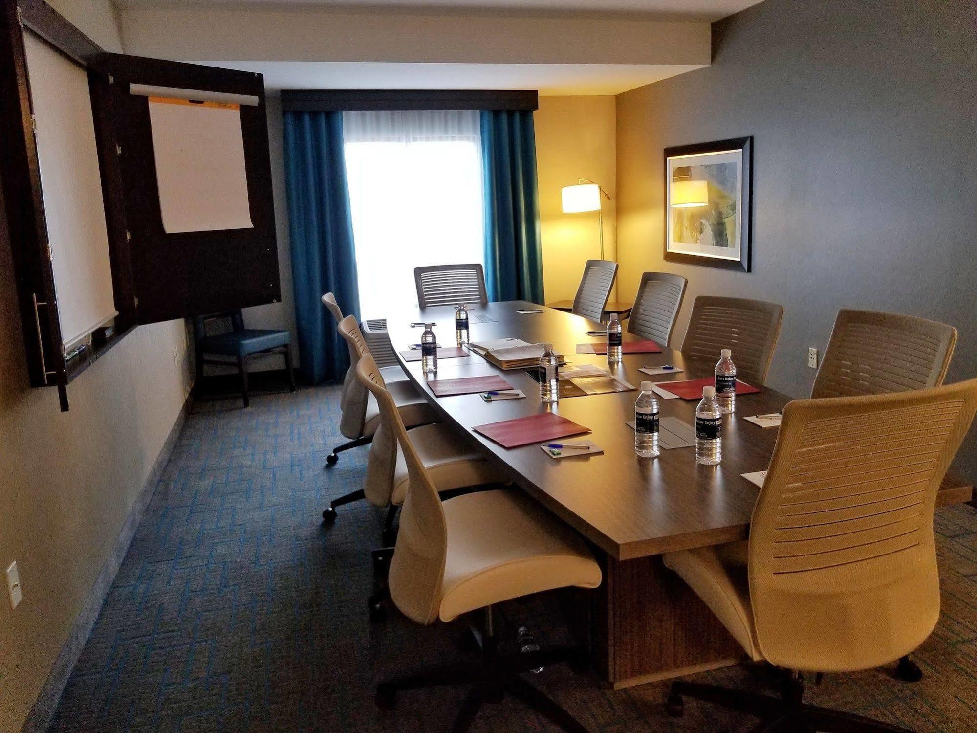 Holiday Inn & Suites Syracuse Airport - Liverpool By Ihg Eksteriør billede