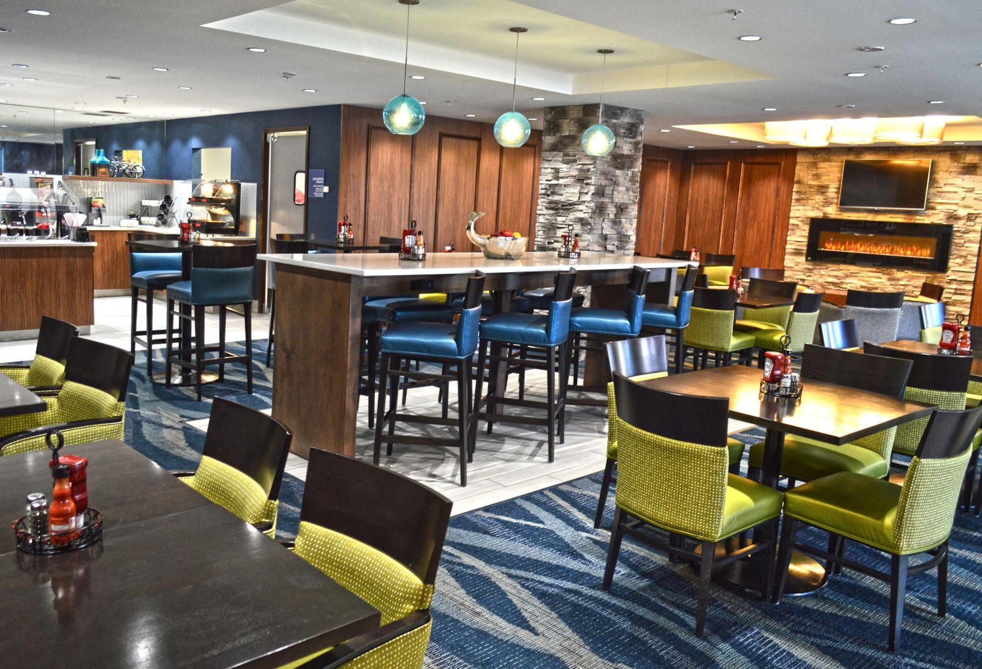 Holiday Inn & Suites Syracuse Airport - Liverpool, An Ihg Hotel Eksteriør billede